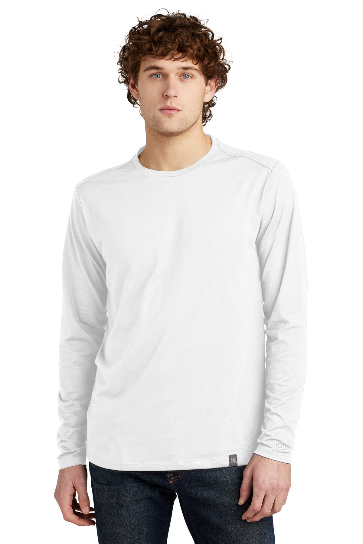 New Era ® Heritage Blend Long Sleeve Crew Tee. NEA102